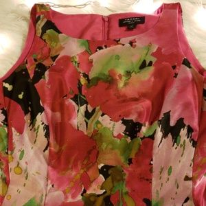 Tahari Colorful dress with pockets